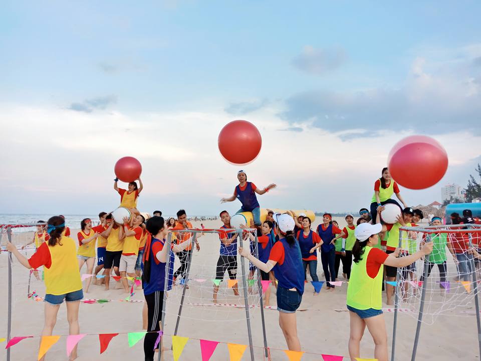 dịch vụ tổ chức team building
