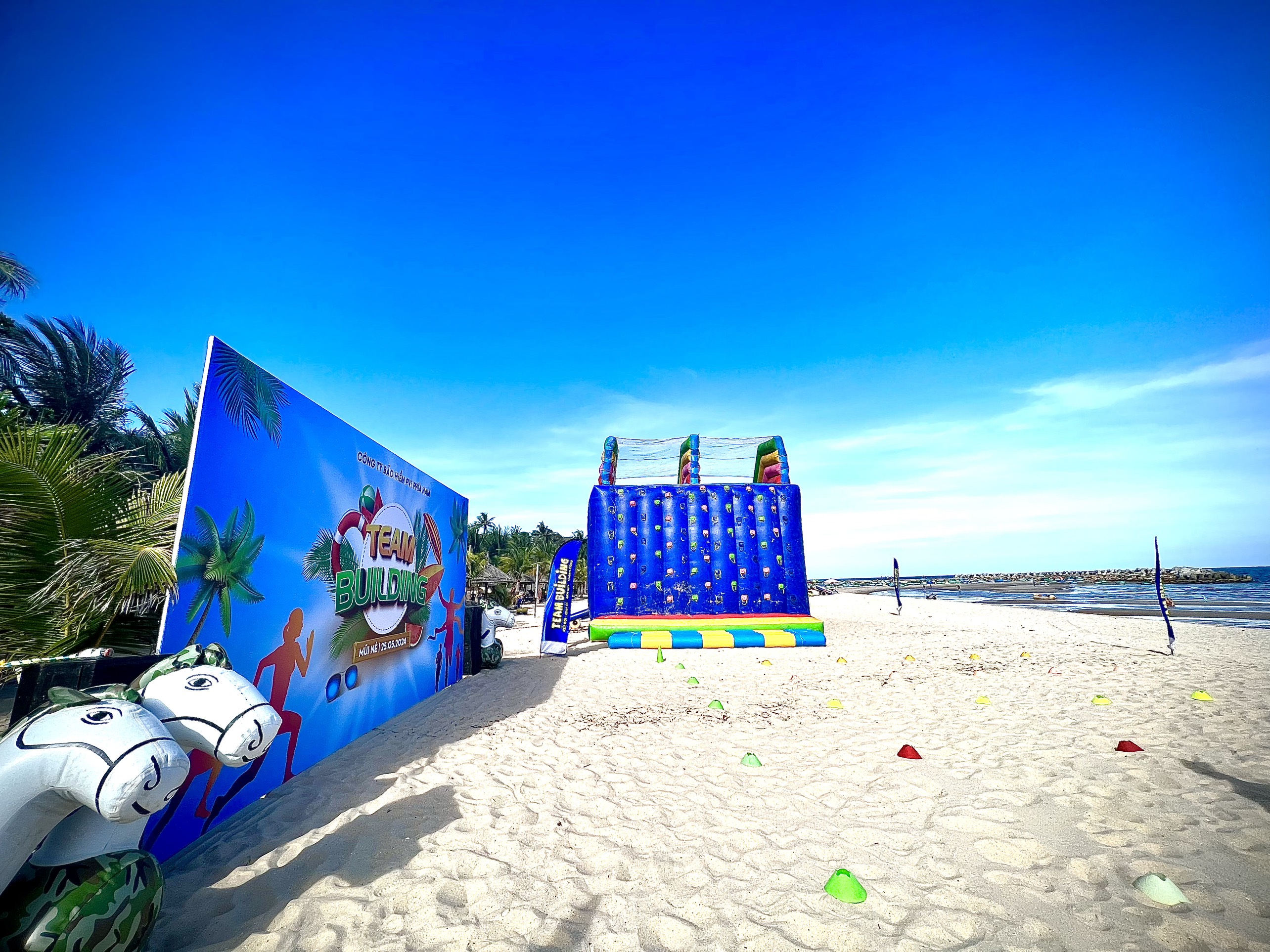 cung cấp, cho thuê vật dụng team building, game tool team building Mũi Né, Phan Thiết - Bình Thuận; Ninh Chữ, Ninh Thuận. Setup trọn gói team building, gala dinner chuyên nghiệp tại Mũi Né Phan Thiết - Bình Thuận, Ninh Chữ - Ninh Thuận