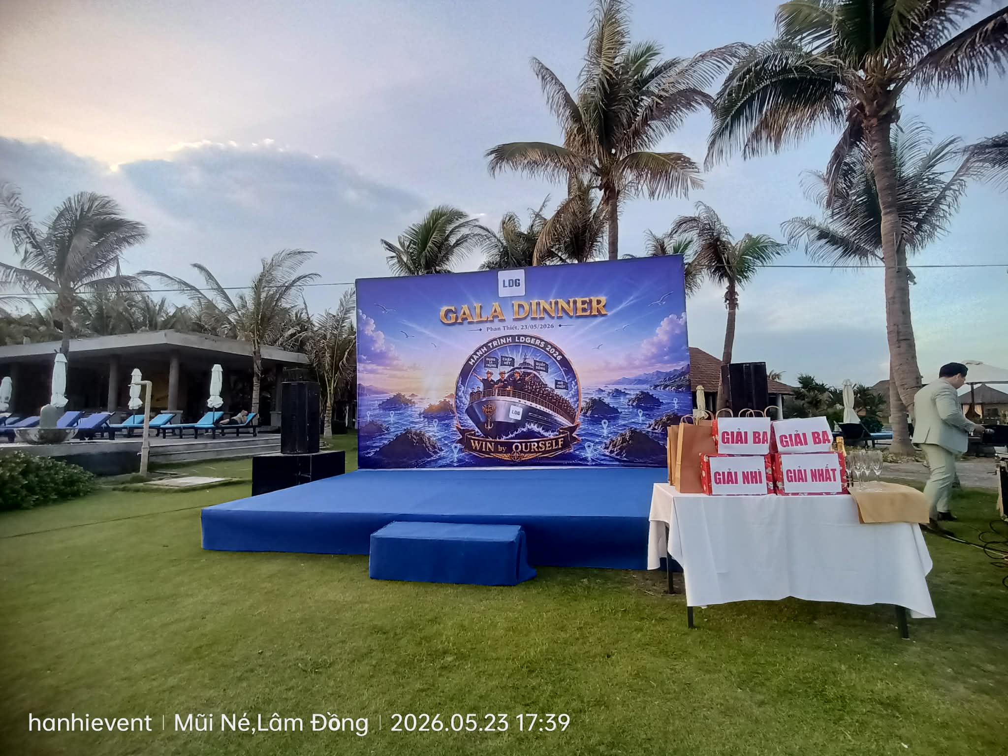 Cung Cấp, Cho Thuê Âm Thanh Ánh Sáng Sân Khấu Gala Dinner Phan Thiết Mũi Né Kê Gà Ninh Thuận Giá Rẻ Uy Tín