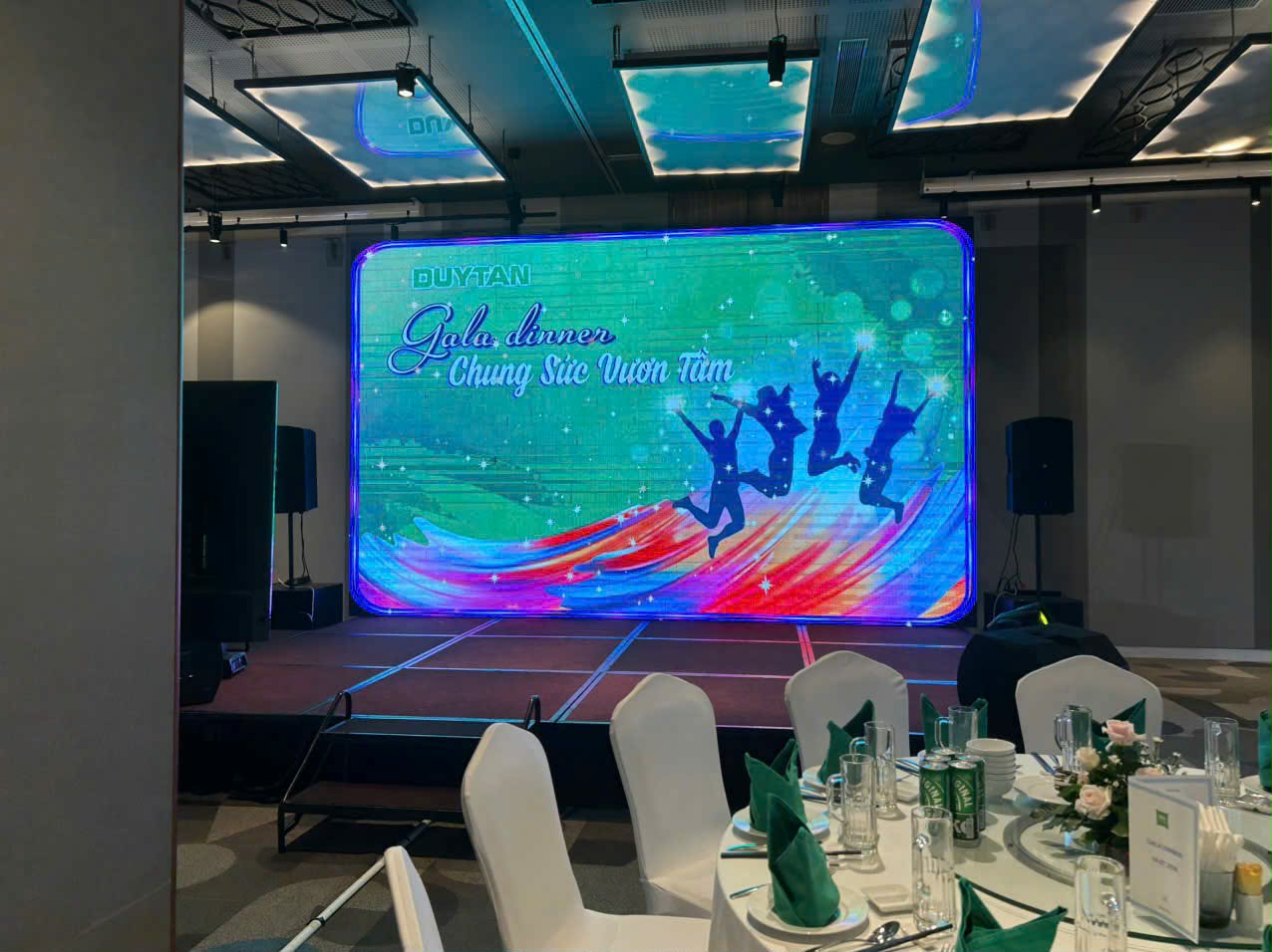 Cung Cấp, Cho Thuê Âm Thanh Ánh Sáng Sân Khấu Màn Hình LED Gala Dinner Ballroom Tại Phan Thiết Mũi Né Kê Gà Ninh Thuận Ninh Chữ Vĩnh Hy