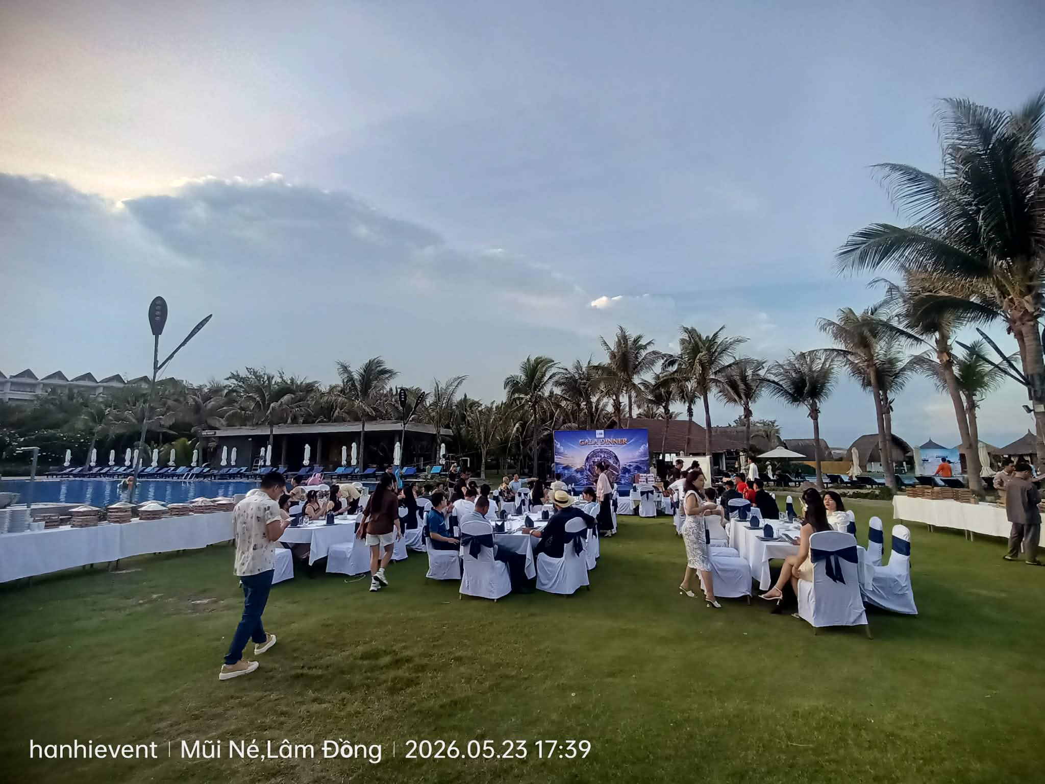 Cung Cấp, Cho Thuê Âm Thanh Ánh Sáng Sân Khấu Gala Dinner Phan Thiết Mũi Né Kê Gà Ninh Thuận Giá Rẻ Uy Tín Trọn Gói