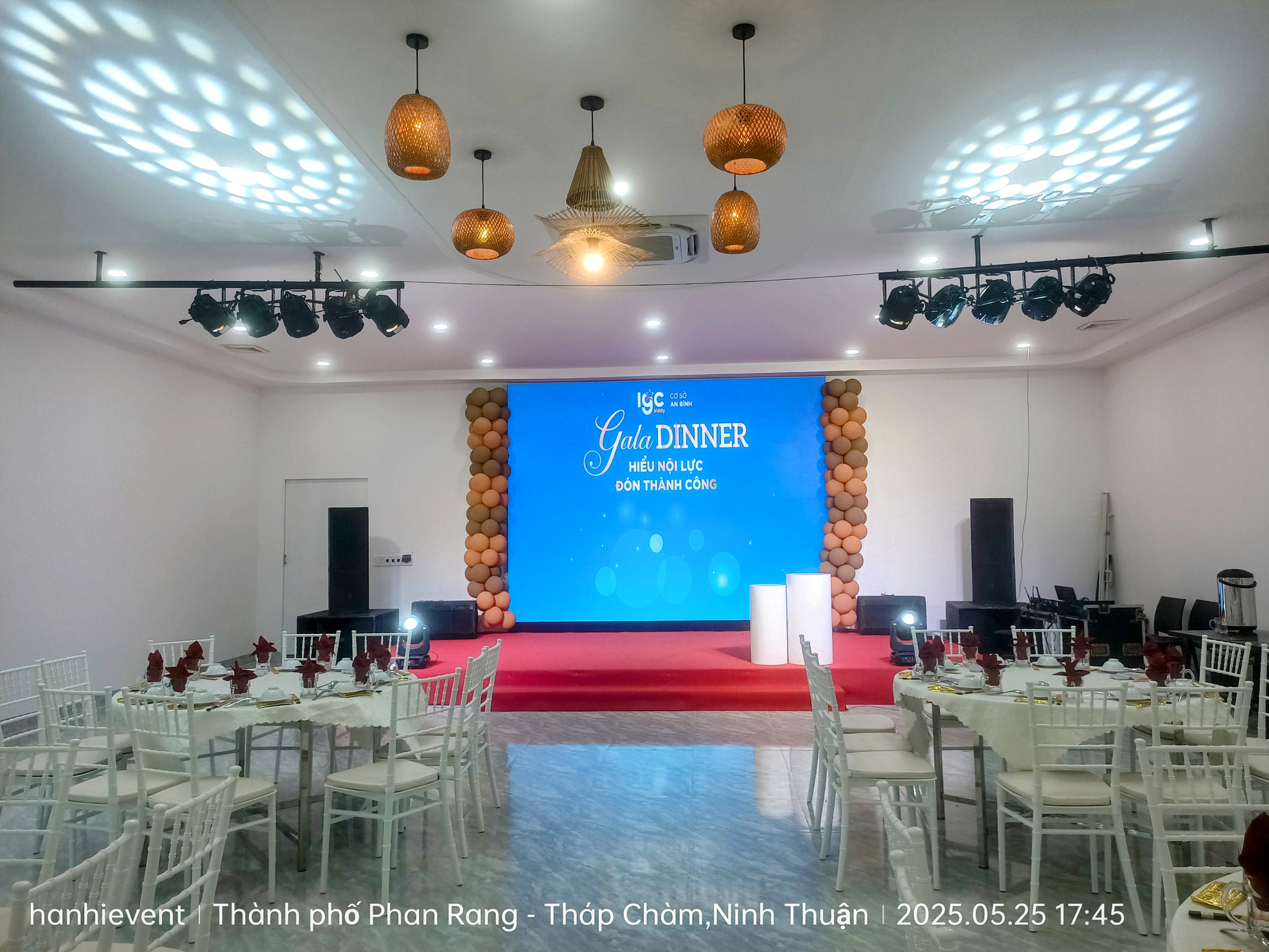 Thiết bị âm thanh ánh sáng Ninh Thuận chuyên nghiệp