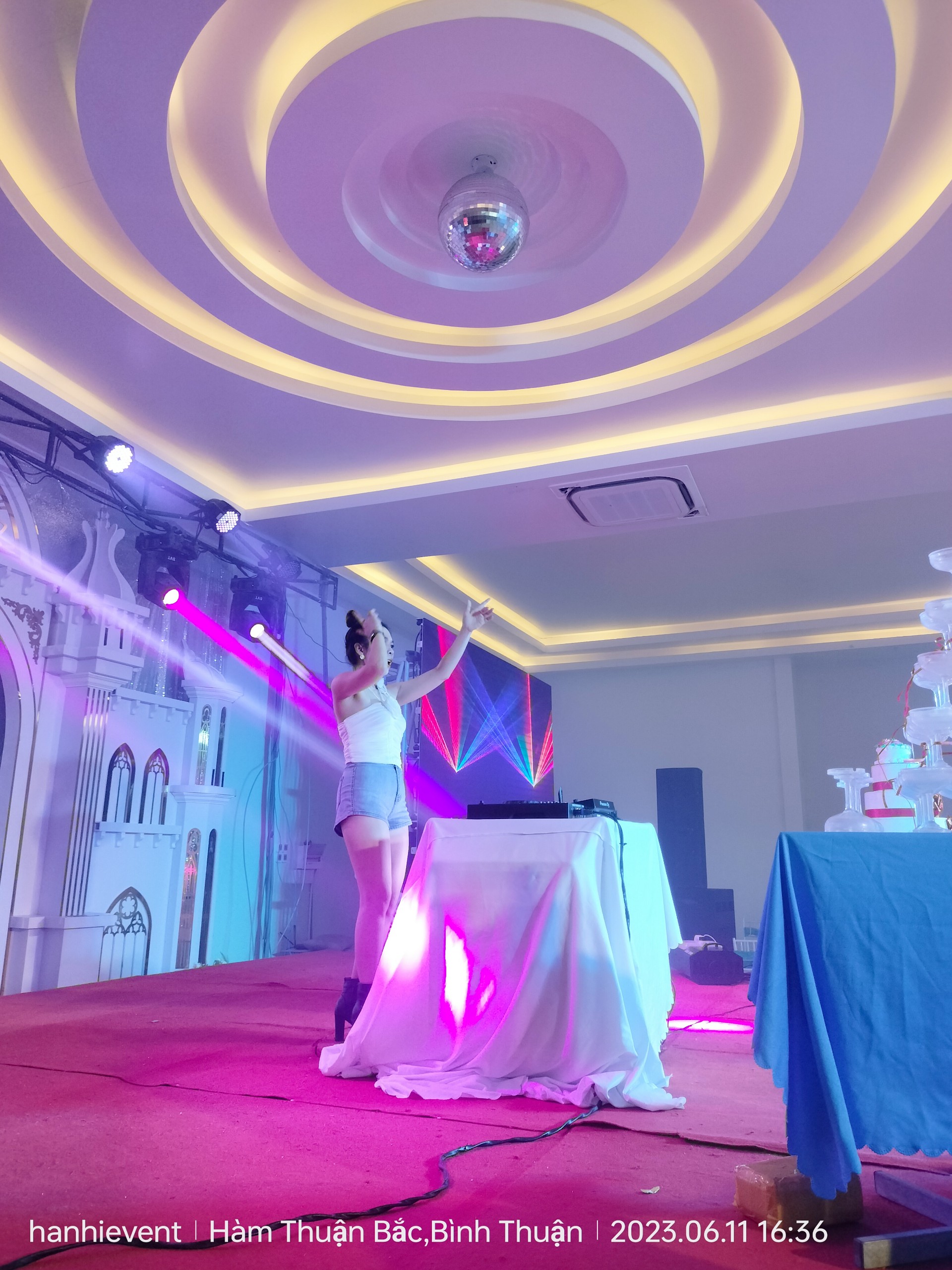 dj show tiệc cưới tại Phan Thiết