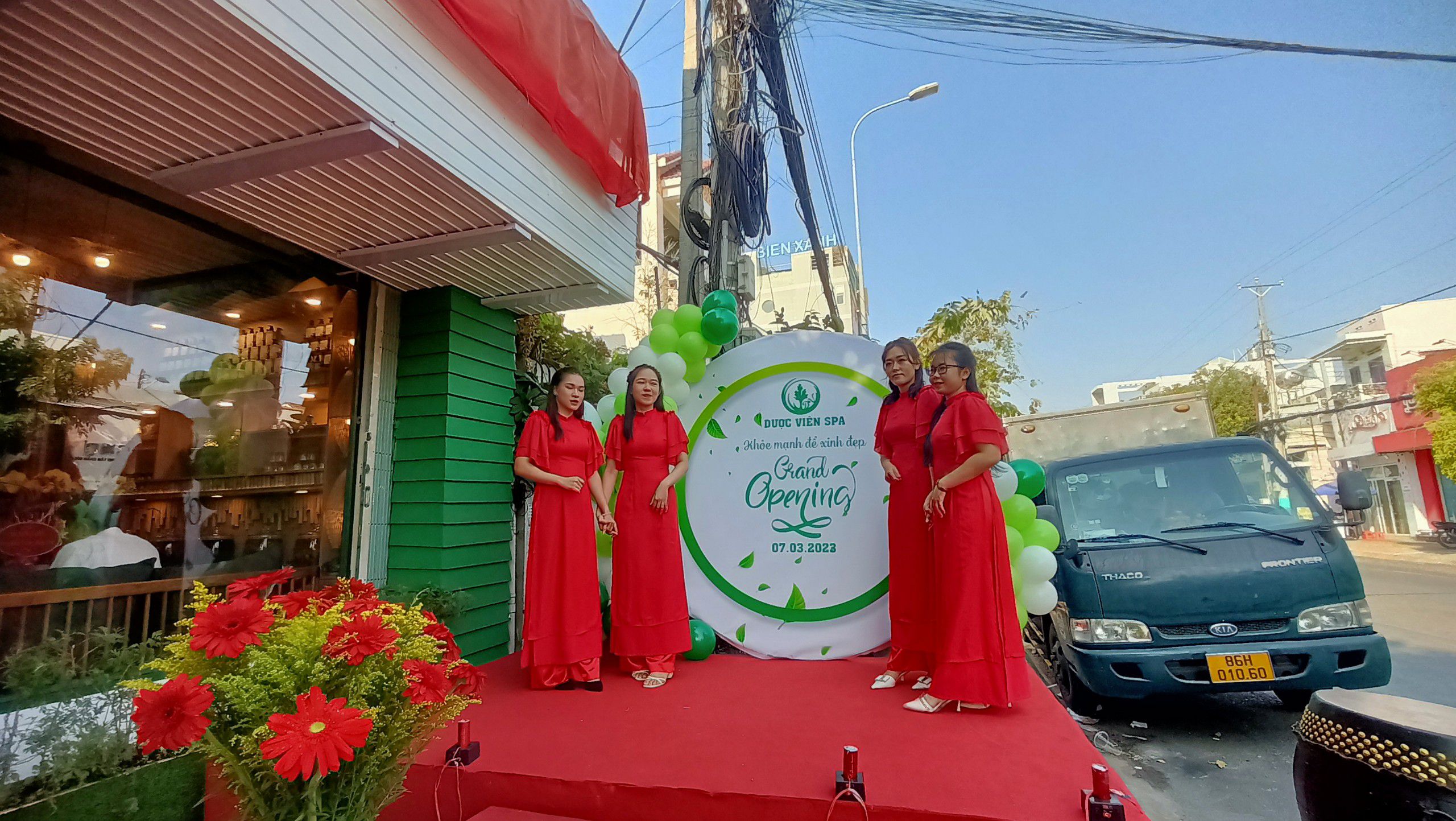 Khai trương Bình Thuận chuyên nghiệp